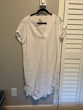 White Mini Shift Dress with V-Neck